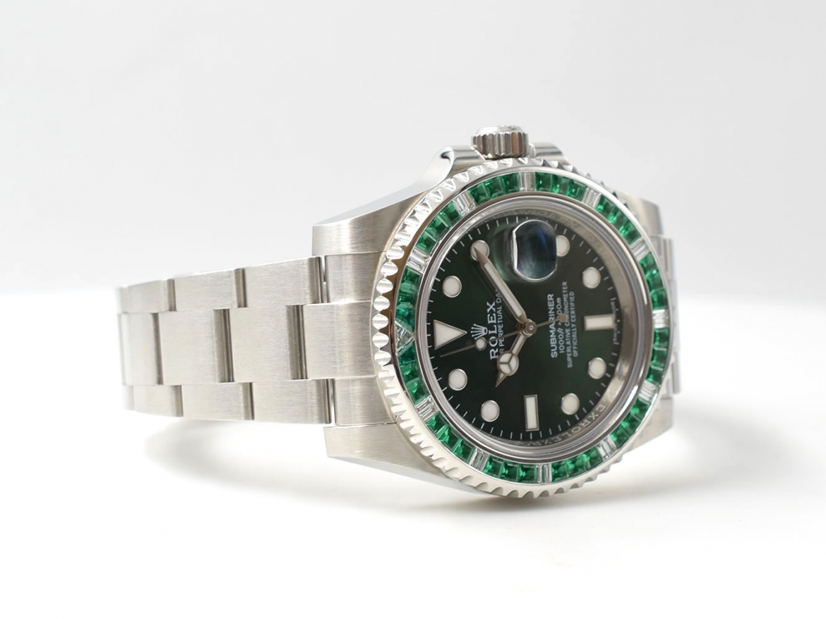 Rolex Submariner 40mm - Green Diamond & Emerald